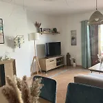 Lila